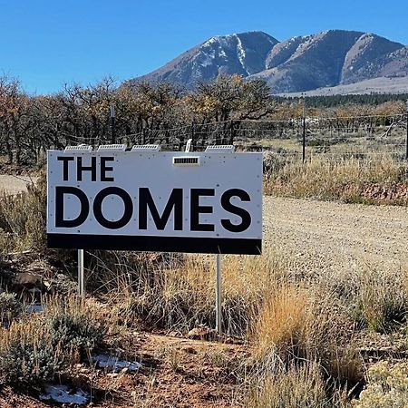 מונטיצ'לו Canyon Rim Domes - A Luxury Glamping Experience!! מראה חיצוני תמונה