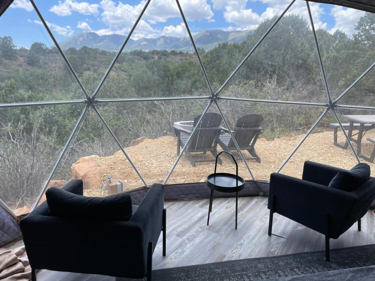 מונטיצ'לו Canyon Rim Domes - A Luxury Glamping Experience!! מראה חיצוני תמונה