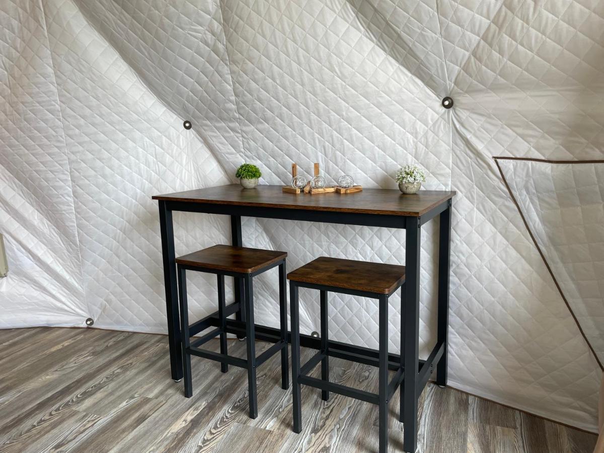 מונטיצ'לו Canyon Rim Domes - A Luxury Glamping Experience!! מראה חיצוני תמונה