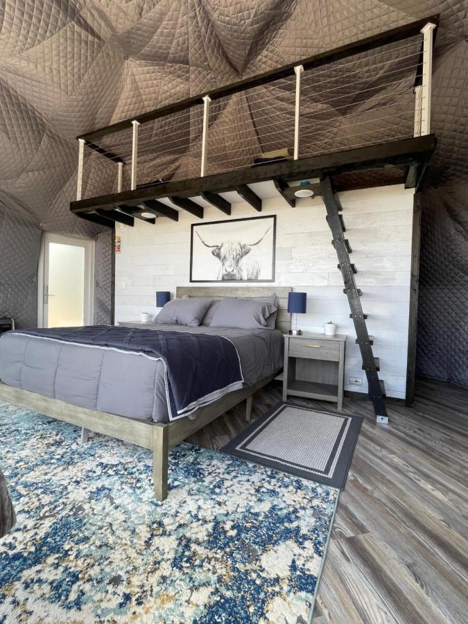 מונטיצ'לו Canyon Rim Domes - A Luxury Glamping Experience!! מראה חיצוני תמונה