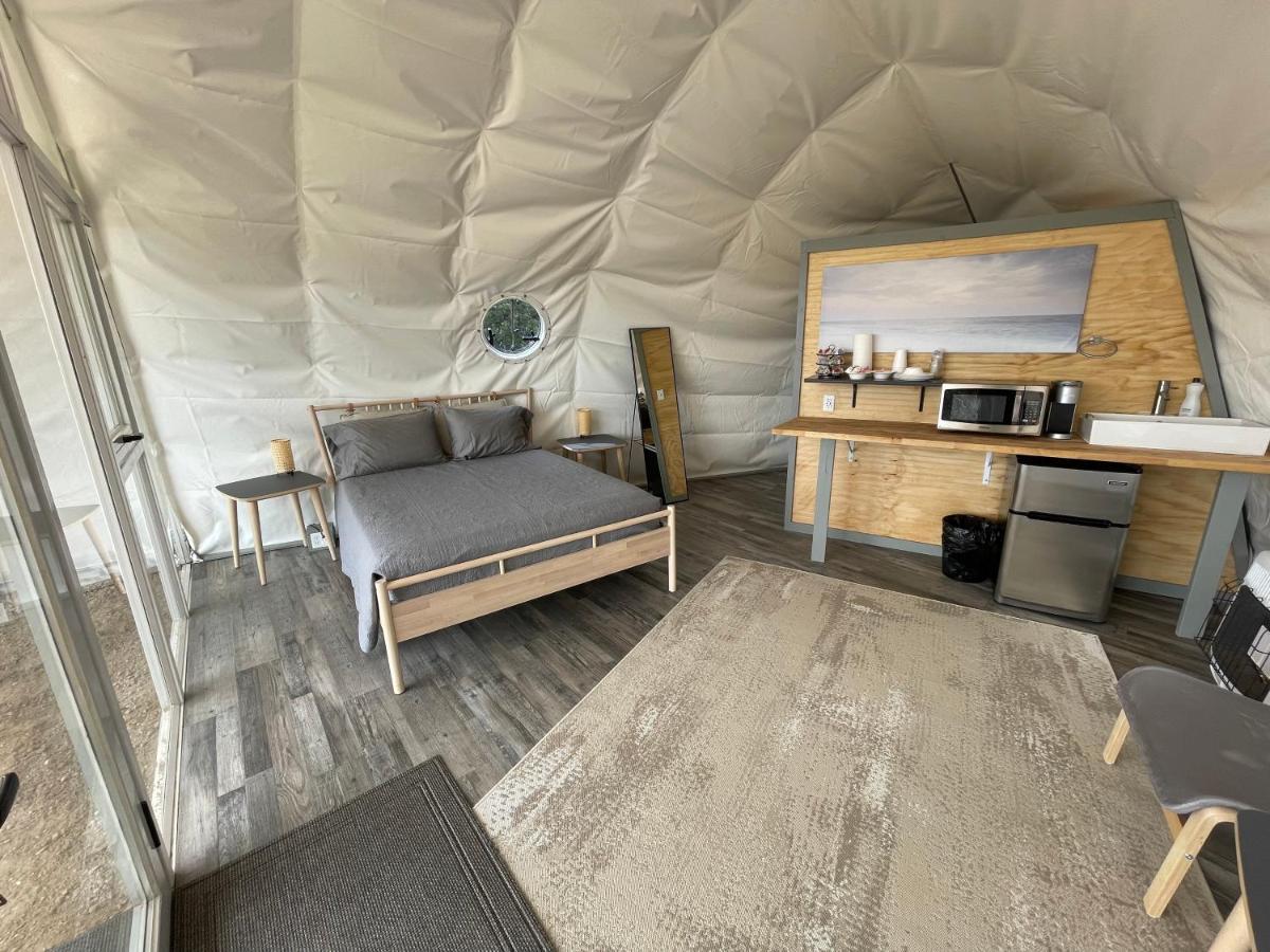 מונטיצ'לו Canyon Rim Domes - A Luxury Glamping Experience!! מראה חיצוני תמונה